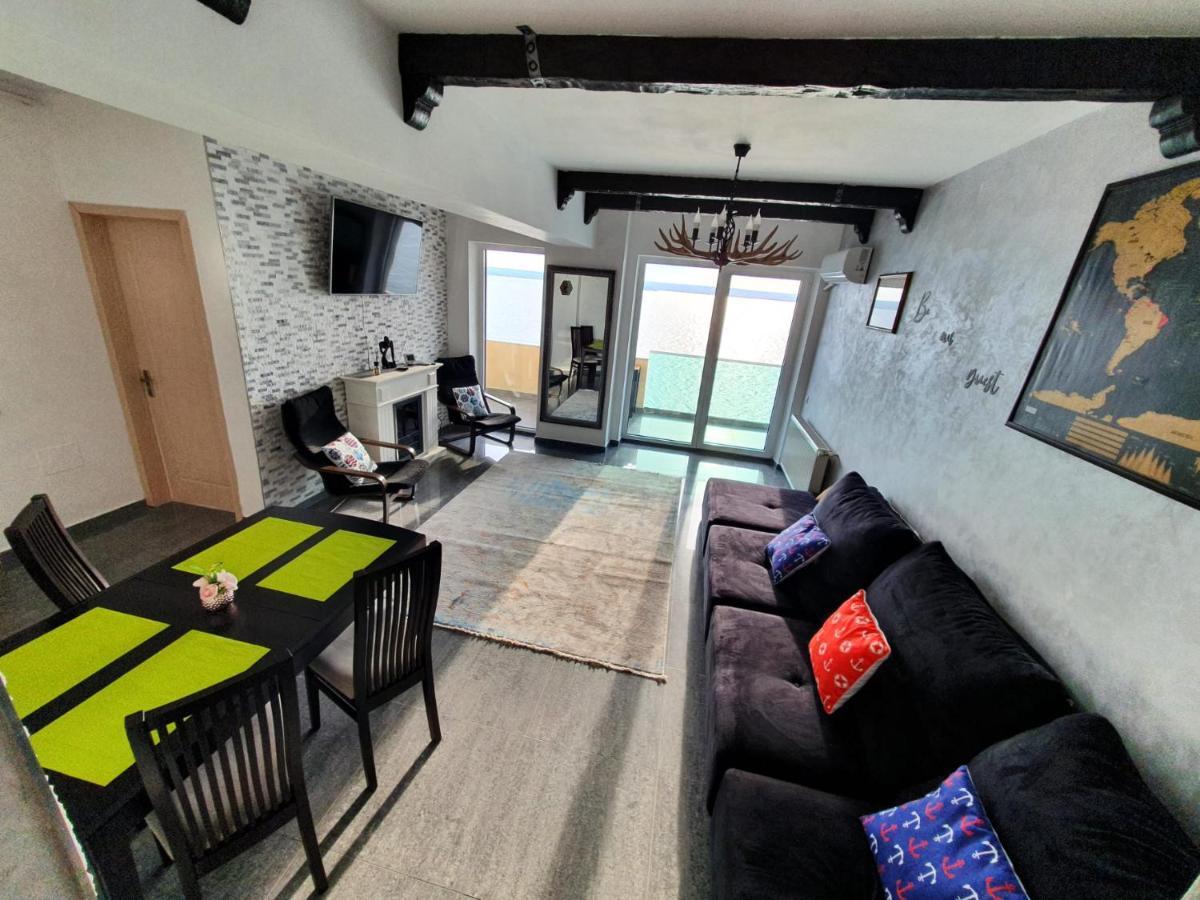 Moonlight Residence Mamaia Exterior photo
